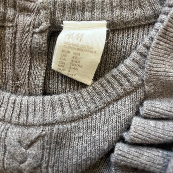 H&M Organic Cotton Knit Sweater Dress Ruffled Shoulders 4T - Picture 3 of 3